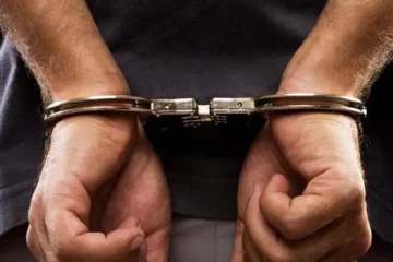 பழனிச்சாமியின் முன்னாள் உதவியாளரின் நண்பர் கைது - நடந்தது என்ன?