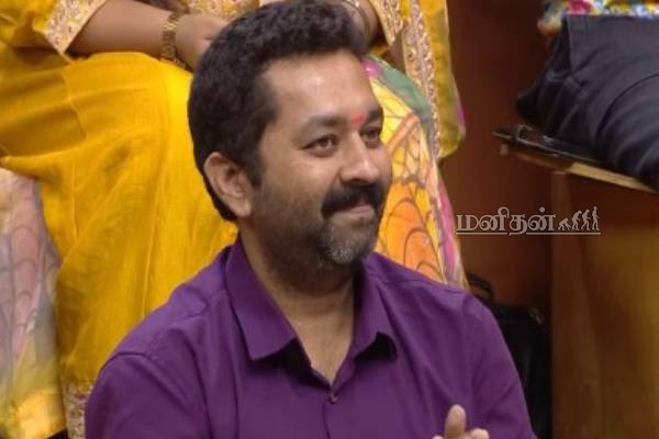 அரங்கத்தை மிரள விட்ட இளைஞரின் அசாத்திய திறமை.. ட்ரெண்டிங் பாடலா இது? | Tamizhatamizha Trending Song Man Sing Ladies Voice