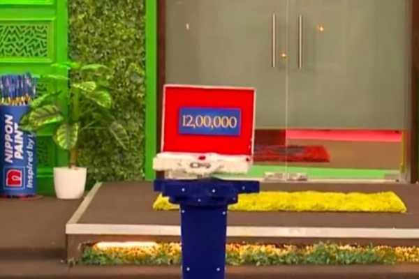 பணப்பெட்டியுடன் வெளியேறிய பிக் பாஸ் போட்டியாளர் இவர்தான்.... ஷாக்கில் தாமரை! அதிகாரபூர்வ தகவல் | Bigg Boss Ciby Took The Suitcase And Walked Out