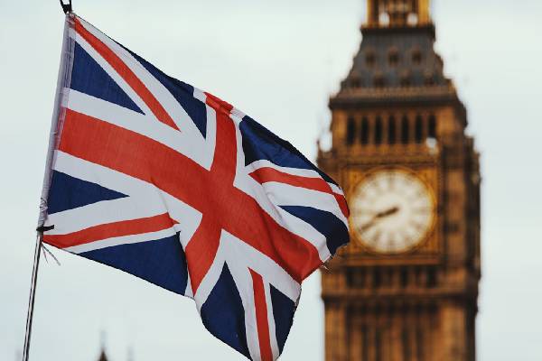 பிரித்தானியாவில் கற்கும் சர்வதேச மாணவர்களுக்கான முக்கிய அறிவிப்பு! | Uk Study To Innovator Founder Visa Change பிரித்தானியாவில் கற்கும் சர்வதேச மாணவர்களுக்கான முக்கிய அறிவிப்பு! | Uk Study To Innovator Founder Visa Change