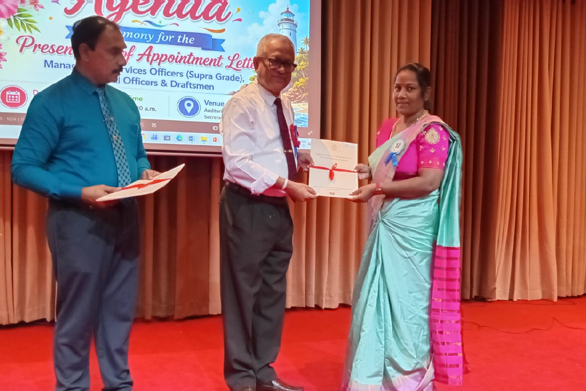 மனைவிக்கு சுகமில்லை என இடமாற்றம் இல்லை - 5 வருடங்கள் கட்டாய சேவை - ஆளுநர் அதிரடி | Government Employee Transfer Rules