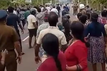யாழில் 19 வயதுப் பெண் மீது 54 வயது நபருக்கு ஏற்பட்ட காதல் - ஊரவர்கள் அடித்தே கொன்ற துயரம் (படம்)