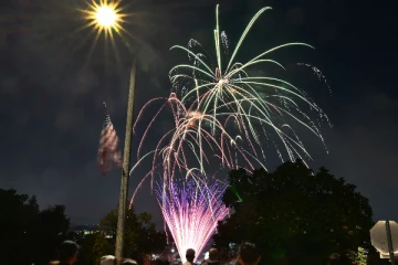 கோலாகலமாக கொண்டாடப்பட்ட அமெரிக்காவின் சுதந்திர தினம்