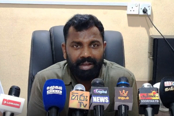 சில பிரதேச சபை உறுப்பினர்களின் மோசமான செயற்பாடுகள்: அரசாங்கத்திற்கு அகௌரவம் | Megasundaram Vinoraj Criticizes Npp Members