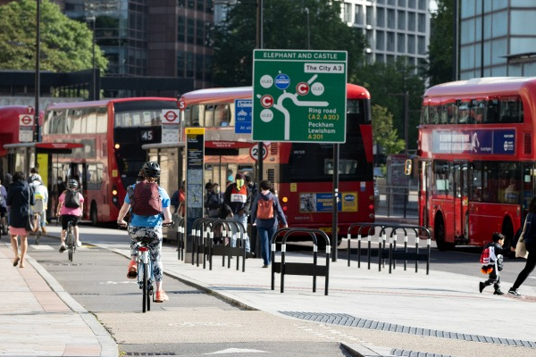 லண்டனில் நடைமுறைக்கு வரவுள்ள புதிய சட்டம்! | New Law Coming Into Effect In London