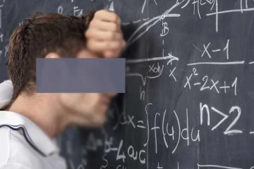 සිසුවියන් 16 කෙළසූ කළුතර ගණන් ගුරා බිරිඳ නිසා මාට්ටු වූ හැටි. ගුරා සොයා මෙහෙයුම්.