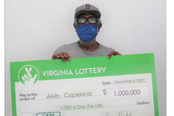 உலகின் மிகவும் அதிர்ஷ்டக்கார மனிதர் இவர் தானாம்!! ஏன்னு தெரியுமா? | Man Collects Rs 7 6 Crore Lottery