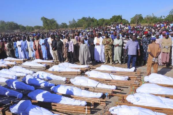 திசையெங்கும் ஒலித்த பயங்கர சத்தம்; கொலைவெறித் தாக்குதல் - 113 பேர் பலி! - தமிழ்நாடு