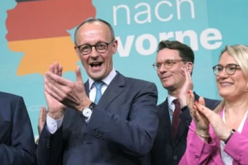 ஜேர்மனி தேர்தல் முடிவுகள்: வெற்றிகொண்டாட்டங்களும் ராஜினாமாவும்