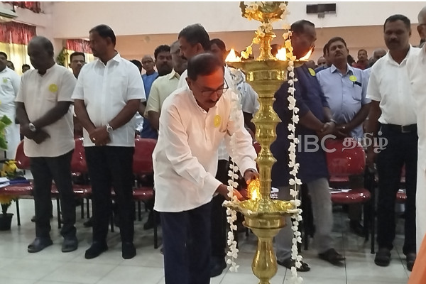 ஜனநாயக தமிழ் தேசிய கூட்டணியின் பேராளர் மாநாடு யாழில் ஆரம்பம் | Dtna Conference Begins In Jaffna