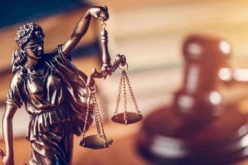 புதிய வரி விதிப்பு தொடர்பில் கேள்வி எழுப்பும் நீதிபதிகள்