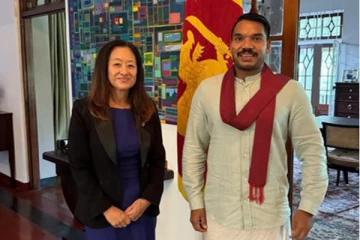 நாமலை சந்தித்த ஜூலி சங்