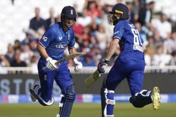 இங்கிலாந்து அணியை வீழ்த்தி நியூசிலாந்து வெற்றி