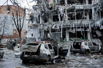 ரஷ்ய நடத்திய குண்டு தாக்குதலில் உக்ரைன் கார்கிவில் 15 பேர் உயிரிழப்பு!