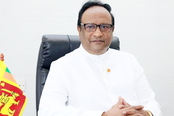 அமெரிக்க தூதுவருக்கு அச்சுறுத்தல் விடுத்துள்ள சரத் வீரசேகர: சந்திம வீரக்கொடி வலியுறுத்தும் விடயம் | Threats To Julie Chung Willcreate Discord Chandima
