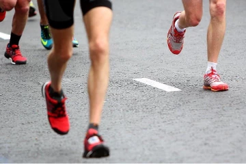 கனடாவில் மரதன் ஓட்டப் போட்டியில் பங்கேற்றவருக்கு ஏற்பட்ட நிலை