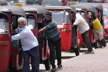 மக்களுக்கு மற்றுமோர் சுமை!! உயருகிறது முச்சக்கர வண்டி கட்டணங்களும்