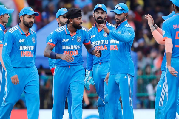 உலகக் கிண்ண தரவரிசை பட்டியலில் திடீர் மாற்றம்: முதலிடத்தில் எந்த அணி தெரியுமா..! | Odi Points Table World Cup Today Match India Ranki