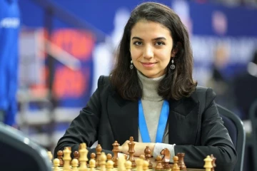 ஹிஜாப் அணிய மறுத்த வீராங்கனை; ஈரான் அரசு அதிரடி!