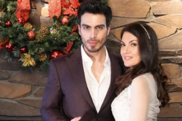 49 வயதாகும் இம்ரான்கானின் மனைவியை கரம்பிடித்த 36 வயது வாலிபர்!