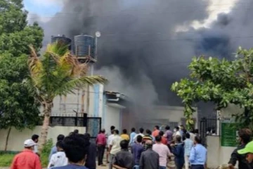 புனேவில் ஏற்பட்ட திடீர் தீ விபத்தால் 18 பேர் பலி - தலா ரூ. 2 லட்சம் நிதியுதவி அறிவிப்பு