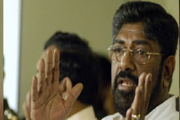 கடும் மன அழுத்தம்-இரவில் உறங்க முடியாது தவிக்கும் அமைச்சர்