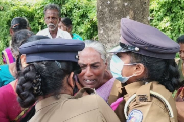 காணாமல் ஆக்கப்பட்டோரின் உறவுகள் மீது கைவைத்த பொலிஸார்; வவுனியாவில் பதற்ற நிலை