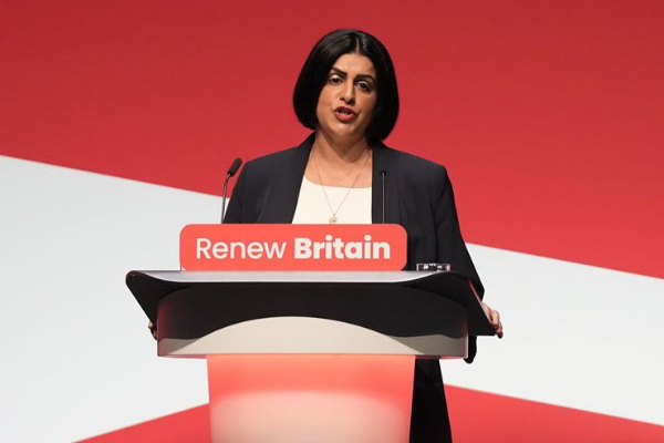 பிரித்தானியாவில் பாலியல் இந்திய மாணவிக்கு நேர்ந்த கொடூரம்: எழும் கண்டனக் குரல் | Uk Sikh Student Assault Walsall Woman Arrested பிரித்தானியாவில் பாலியல் இந்திய மாணவிக்கு நேர்ந்த கொடூரம்: எழும் கண்டனக் குரல் | Uk Sikh Student Assault Walsall Woman Arrested