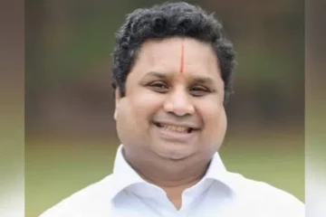 அமெரிக்க விமான நிலையத்தில் இந்திய வம்சாவளியைச் சேர்ந்த நபர் பேருந்து விபத்தில் மரணம்