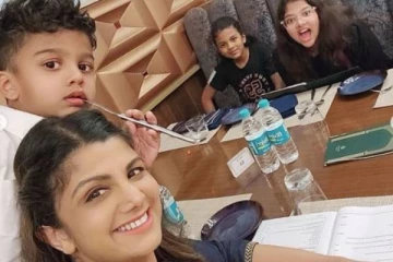 2023ல் நடிகை ரம்பா இதுவரை வெளியிட்ட அழகிய இன்ஸ்டாகிராம் புகைப்படங்கள்