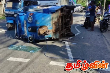 களுவாஞ்சிகுடியில் முச்சக்கரவண்டி விபத்து - சாரதி படுகாயம்