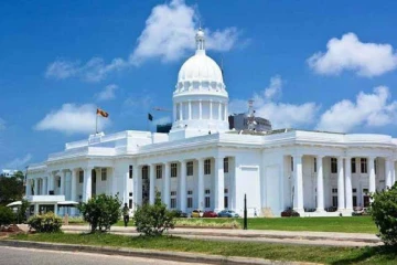කොළඹ නාගරික මන්ත්‍රීවරු තිදෙනෙක් ස්වාධීන වෙයි