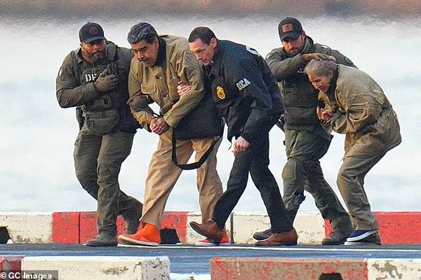 மதுரோ கைதின் போது அமெரிக்கா பயன்படுத்திய அந்த ஆயுதம்: இரத்த வாந்தியெடுத்த வெனிசுலா இராணுவம் | Venezuelan Soldiers Bled Collapsed