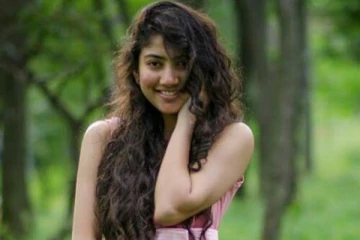 இத்தனை கோடிக்கு சொந்தக்காரியா நடிகை சாய் பல்லவி.. எவ்வளவு தெரியுமா, இதோ