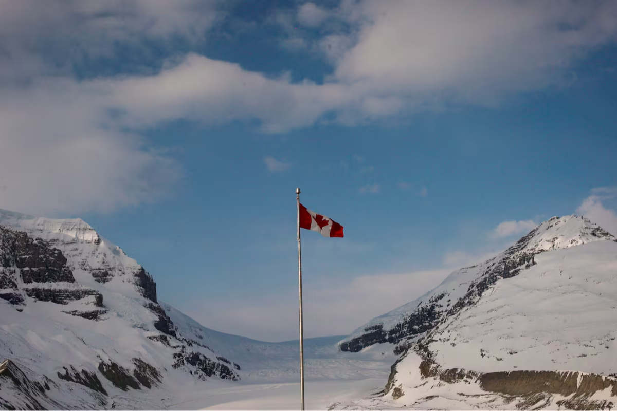 கொலம்பிய பனிப்பாறை விபத்தில் 20 கனடிய இராணுவ வீரர்கள் காயம் | Canadian Army Members Injured கொலம்பிய பனிப்பாறை விபத்தில் 20 கனடிய இராணுவ வீரர்கள் காயம் | Canadian Army Members Injured