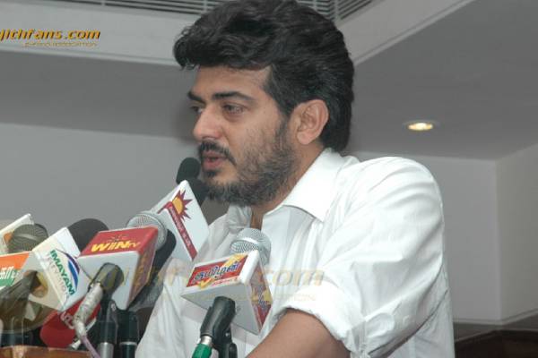 கடைசியாக நடிகர் அஜித் தனது படத்தின் வெற்றிக்காக அளித்த பிரஸ் மீட் ! ரசிகர்களிடையே வைரலான வீடியோ..