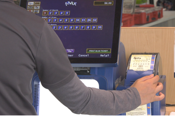 ஒன்றாரியோவில் 70 மில்லியன் டொலர் வென்ற அதிர்ஸ்டசாலி | 70M Winning Lottery Ticket Sold In Ontario
