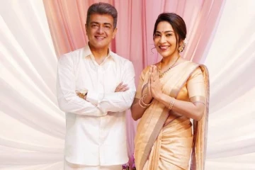 ரஜினி, விஜய், அஜித் என பிரபலங்களுடன் தொகுப்பாளினி ரம்யா எடுத்த போட்டோஸ்