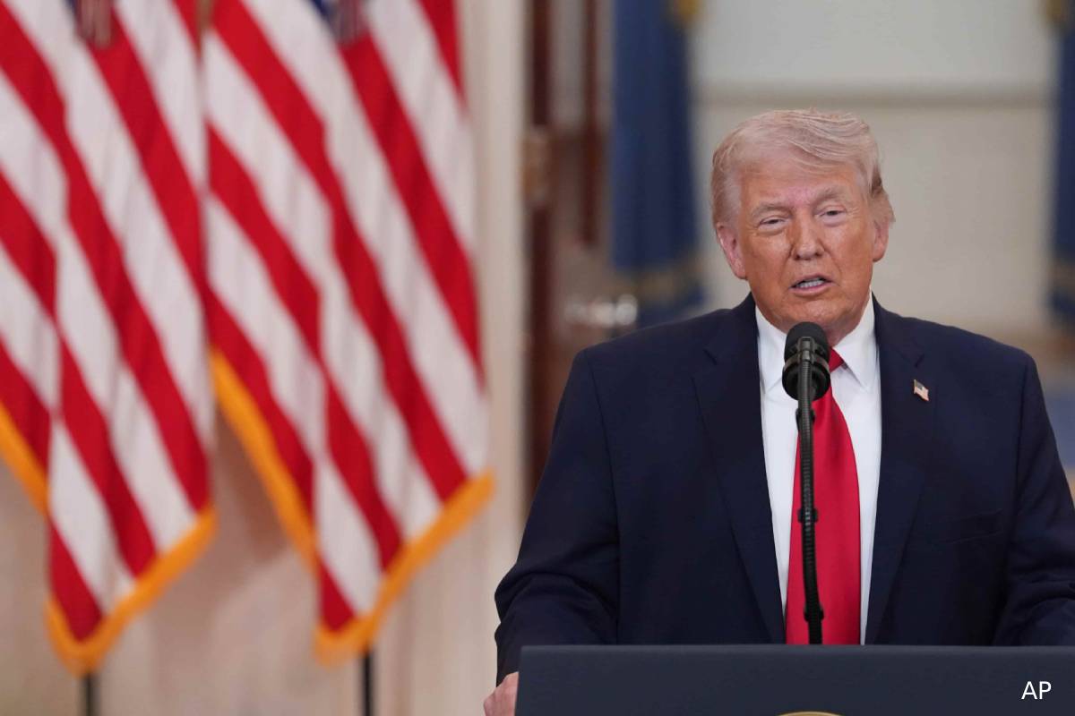யாருக்குமே தெரியாத பெண்ணிற்கு நோபல் பரிசா? கொதிக்கும் ட்ரம்ப் | Trump Slams Nobel Committee For Award Navi Pillay