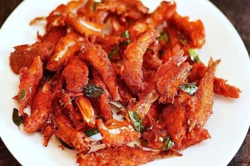 மொறு மொறுப்பான நெத்திலி மீன் வறுவல்: கார சாரமாக எப்படி தயார் செய்வது தெரியுமா?