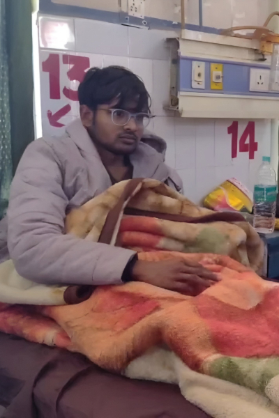 மருத்துவ படிப்புக்காக தன் கால் விரலை துண்டித்த இளைஞர் - பின்னணியில் இருந்த காதல் | Up Man Cut His Leg Fingers For Disability Quota