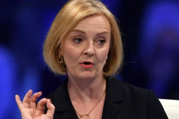 மாயமான காலணிகளுக்காக 12 ஆயிரம் பவுண்டுகள்! அரசின் உத்தரவை மறுத்த முன்னாள் பிரதமர் லிஸ் ட்ரஸ்