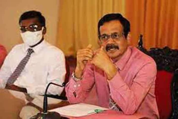 ஆளுநருக்கு எதிராக பெண்கள் இருவர் முறைப்பாடு!