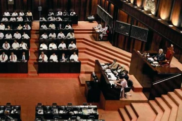 பதவி விலகிய நாடாளுமன்ற உறுப்பினர்