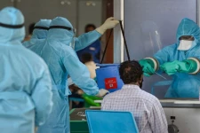 முல்லைத்தீவு தனிமைப்படுத்தல் மையத்தில் ஐந்து பேருக்கு கொரோனா தொற்று உறுதி