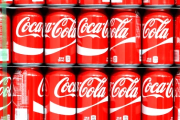 கோகா-கோலாவில் பிளாஸ்டிக் கலப்பு., 10,000 கேன்கள் திரும்பப்பெற நடவடிக்கை