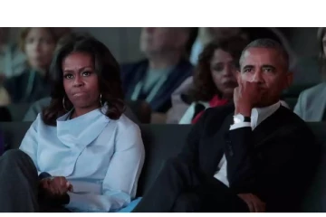 நிகழ்ச்சிகளுக்கு ஒன்றாக செல்ல மறுப்பு..ஒபாமாவை விவாகரத்து செய்யும் மிட்செல் - அதிர்ச்சி தகவல்!