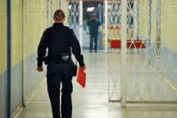 கனடாவில் ஆபத்தான கைதிகள் குறைந்தளவு பாதுகாப்பின் கீழ் தடுத்து வைப்பு