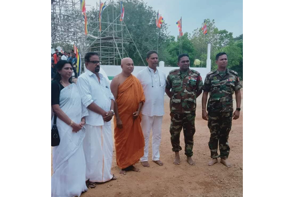 யாழில் அடாத்தாக அமைக்கப்பட்ட விகாரை நிகழ்வில் மாவிட்டபுரம் அறக்கட்டளையினர்! | A Huge Viharai Built As A Temple In Yali