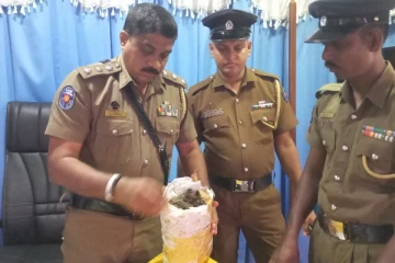 புத்தளத்தில் கேரளா கஞ்சாவுடன் ஒருவர் கைது (Photos)